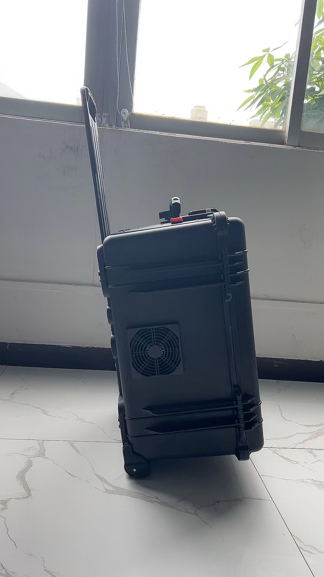 西岗手拉箱型移动通信干扰器